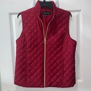 Black Rivet Women puffer vest size Large Cranberry Color